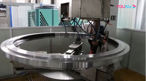 大型轉(zhuǎn)盤(pán)軸承(回轉(zhuǎn)支承)外圈滾道熱處理 大型轉(zhuǎn)盤(pán)軸承(回轉(zhuǎn)支承)外圈滾道熱處理