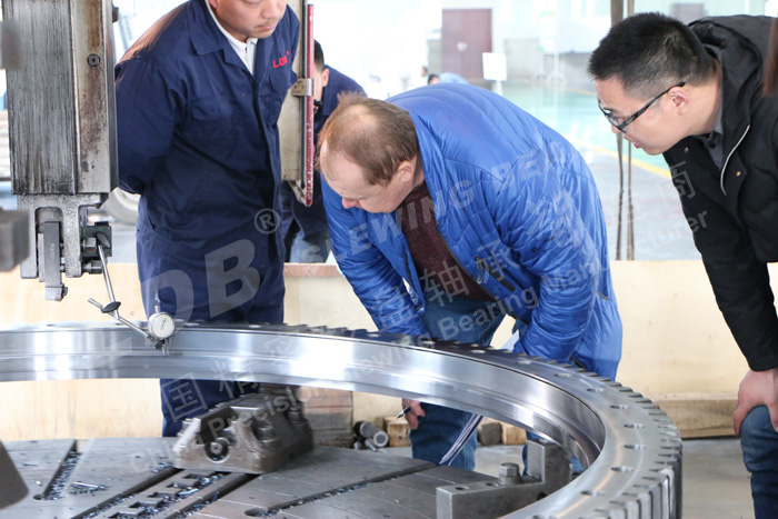 港口機(jī)械回轉(zhuǎn)支承 港口機(jī)械回轉(zhuǎn)支承